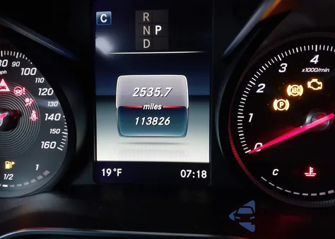 2018 Mercedes-Benz Glc 300 from USA, damaged, VIN WDC0G4JB3JV067967